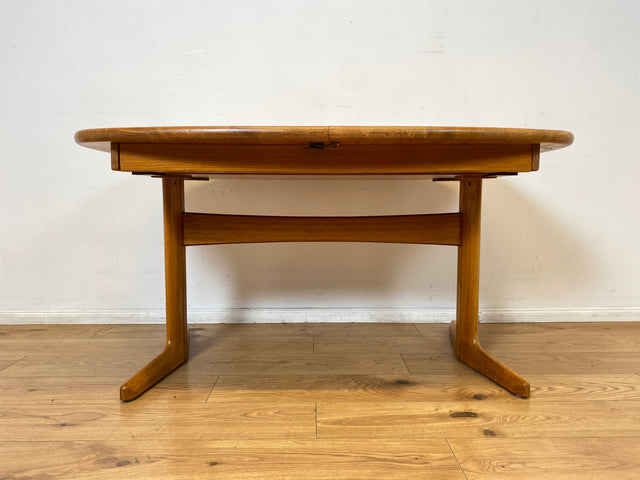 WMK I Hochwertiger großer ovaler skandinavischer Designer Esstisch von EMC Møbler aus massiver Ulme, 2-fach ausziehbar I Tisch Esszimmer Küche Dining Table Danish Design Vintage Berlin Herne München