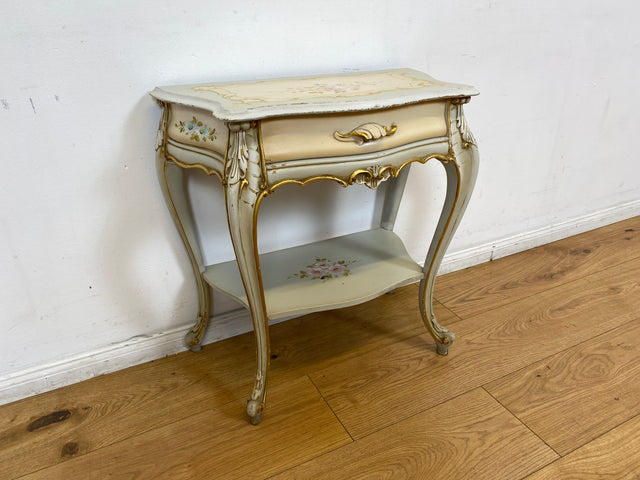 WMK I 1/2 Prunkvoller handbemalter Nachttisch im Rokoko Stil mit Wandspiegel I Italien 1930–50