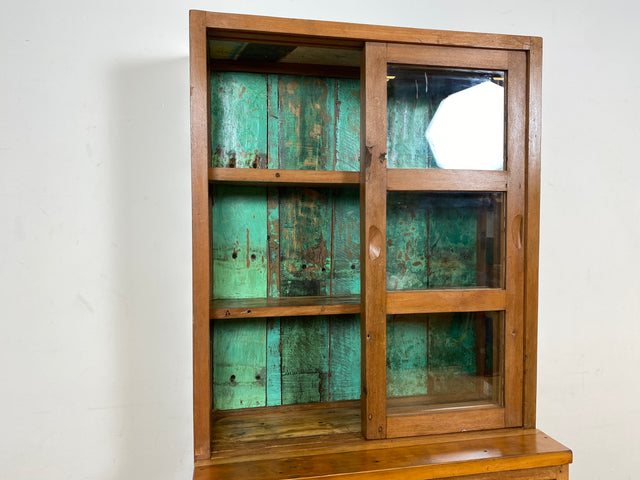 Boatwood by WMK I Einzigartige handgefertigte Vitrine aus altem Bootsholz mit Schiebetüren I Regal Büchervitrine Bücherregal Bücherschrank Highboard Geschirrschrank Küchenschrank Bremen Passau Köln