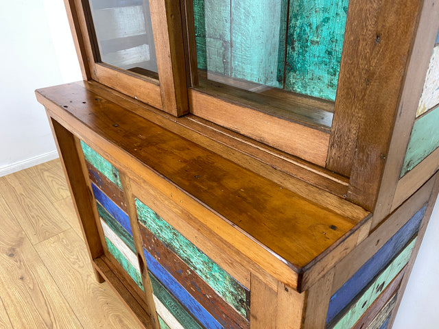 Boatwood by WMK I Einzigartige handgefertigte Vitrine aus altem Bootsholz mit Schiebetüren I Regal Büchervitrine Bücherregal Bücherschrank Highboard Geschirrschrank Küchenschrank Bremen Passau Köln
