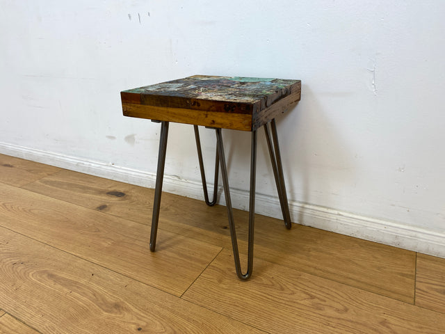 Boatwood by WMK I Einzigartiger handgefertigter Beistelltisch aus altem Bootsholz auf Hairpin Füßen I Couchtisch Ablage Blumentisch Blumenhocker Blumenbank Nachtisch Treibholz I Berlin Leipzig Hamburg