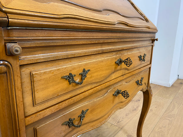 WMK I Sehr eleganter handverzierter Vintage Sekretär im antiken Stil I Schreibkommode Schreibschrank Schreibtisch Schminktisch Frisierkommode Lady Stilmöbel Chippendale I Berlin Koblenz Chemnitz