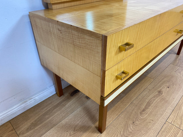 WMK # Schöne und gut erhaltene helle Mid-Century Spiegelkommode in Ahorn mit großem Spiegel & Schubladen # Frisierkommode Schminkkommode Schminktisch Kommode Sideboard Wäschekommode Vintage 60er 70er