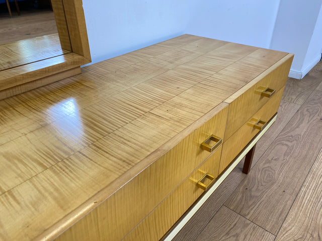 WMK # Schöne und gut erhaltene helle Mid-Century Spiegelkommode in Ahorn mit großem Spiegel & Schubladen # Frisierkommode Schminkkommode Schminktisch Kommode Sideboard Wäschekommode Vintage 60er 70er