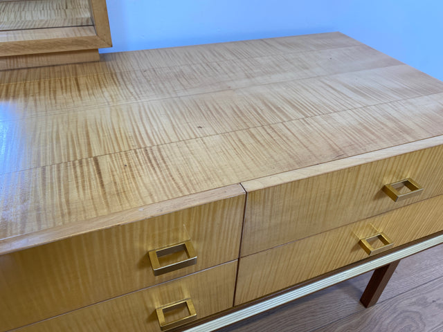 WMK # Schöne und gut erhaltene helle Mid-Century Spiegelkommode in Ahorn mit großem Spiegel & Schubladen # Frisierkommode Schminkkommode Schminktisch Kommode Sideboard Wäschekommode Vintage 60er 70er