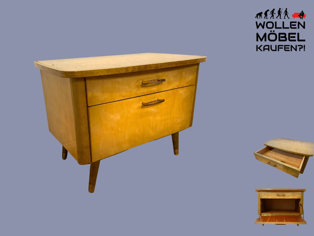 WMK I Formschöner heller 60er Jahre Nachttisch mit Schublade, Klappe & Messinggriffen I Nachtkommode Nachtschrank Nachtschränkchen Kommode Beistelltisch Mid-Century Vintage 50er I Berlin Hessen Hagen