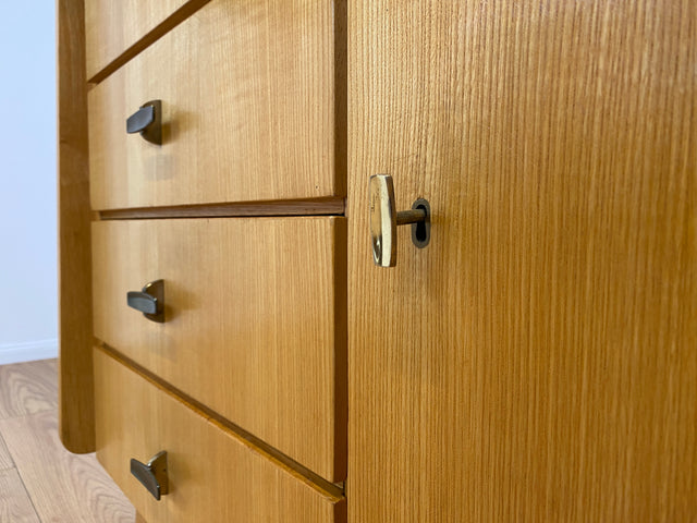 WMK # Hochwertiger & gut erhaltener heller Mid-Century Bücherschrank von Musterring aus vollem Holz mit Schubladen & Messinggriffen # Bücherregal Regal Kommode Sideboard Wohnzimmerschrank 60er Vintage