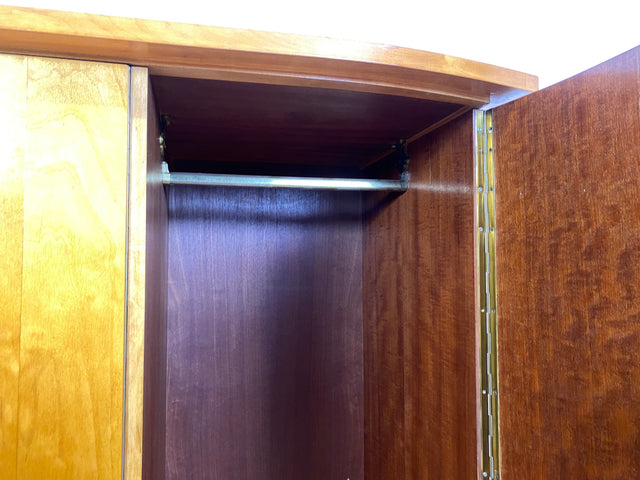 WMK I Versand 85€ I Formschöner heller Mid-Century Kleiderschrank aus vollem Holz I Schrank Schlafzimmerschrank Wäscheschrank Wardrobe 50er 60er Vintage I Berlin Düsseldorf Magdeburg Bayern Hannover