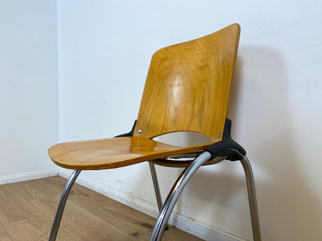 WMK I 1/10 Formschöner und sehr stabiler heller Vintage Stapelstuhl auf Chrom Füßen I Stuhl Holzstuhl Küchenstuhl Esszimmerstuhl Konferenzstuhl Cafe Gastro Industrial Design Berlin Hannover Landshut