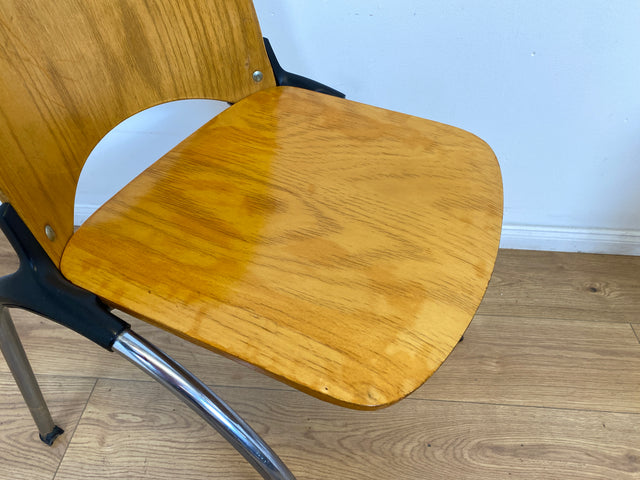 WMK I 1/10 Formschöner und sehr stabiler heller Vintage Stapelstuhl auf Chrom Füßen I Stuhl Holzstuhl Küchenstuhl Esszimmerstuhl Konferenzstuhl Cafe Gastro Industrial Design Berlin Hannover Landshut