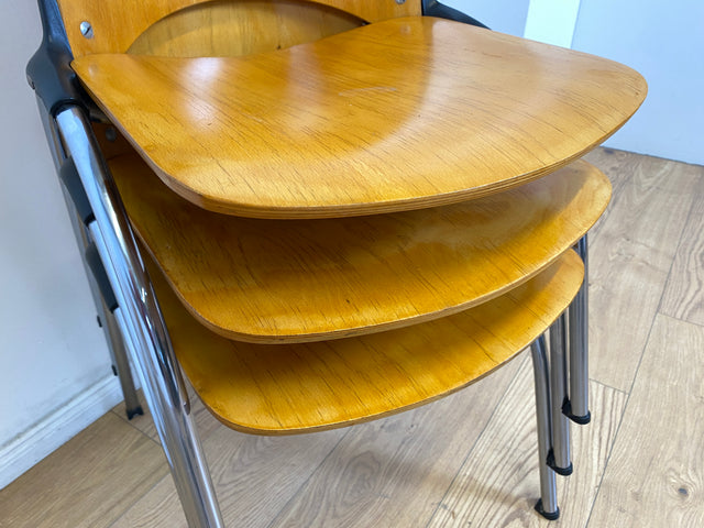 WMK I 1/10 Formschöner und sehr stabiler heller Vintage Stapelstuhl auf Chrom Füßen I Stuhl Holzstuhl Küchenstuhl Esszimmerstuhl Konferenzstuhl Cafe Gastro Industrial Design Berlin Hannover Landshut