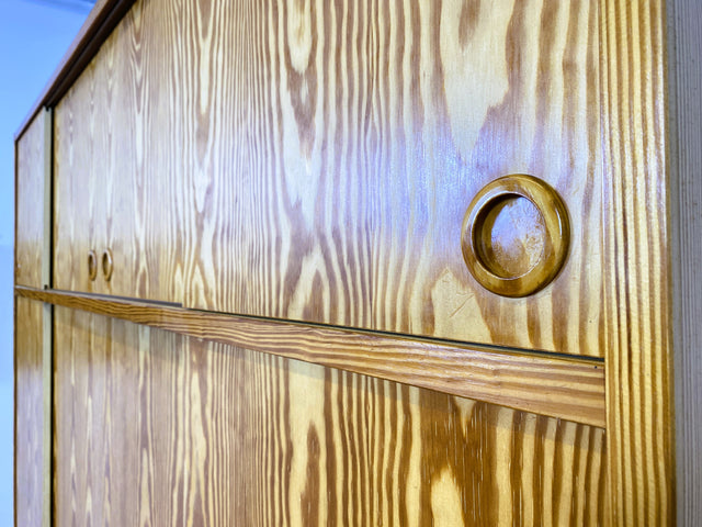 WMK # Stilvoller und sehr gut erhaltener heller skandinavischer Kleiderschrank mit Schiebetüren und geräumigen Aufsatz # Schrank großer Schlafzimmerschrank Wäscheschrank Wardrobe Danish Design Vintage