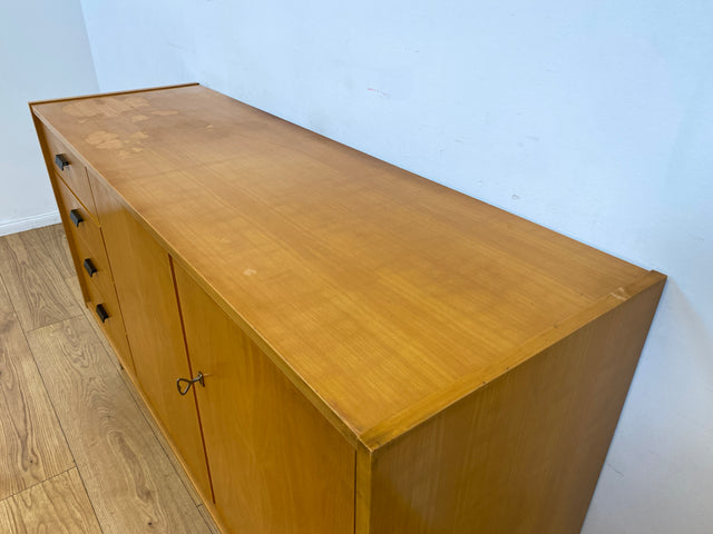 WMK I Versand 85€ I Stilvolles helles Mid-Century Sideboard mit Schubladen von VEB Südthüringer Möbelwerken, 1965 I Kommode Schrank Anrichte TV Bank Lowboard Cabinet 60er Vintage DDR Berlin Köln Trier