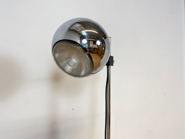 WMK I Zeitlos schöne & höhenverstellbare Space Age Designer Stehlampe von Staff aus Chrom mit neigbarem Ballonschirm I Lampe Stehleuchte Leselampe Leuchte Stativlampe Lamp 70er Vintage Berlin Hamburg