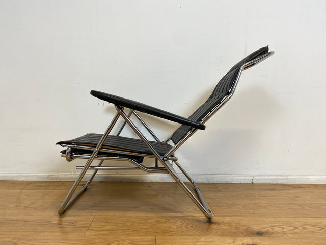 WMK I Hochwertiger italienischer 70er Jahre Designer Klappstuhl von Maule Marga in schwarzem Skai auf Chrom I Klappsessel Sessel Stuhl Liege Relax Sonnenliege Sun Chair Kunst Leder Space Age Vintage