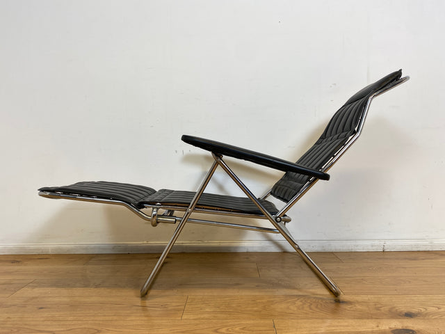 WMK I Hochwertiger italienischer 70er Jahre Designer Klappstuhl von Maule Marga in schwarzem Skai auf Chrom I Klappsessel Sessel Stuhl Liege Relax Sonnenliege Sun Chair Kunst Leder Space Age Vintage