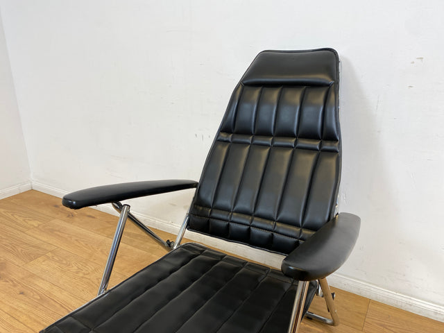 WMK I Hochwertiger italienischer 70er Jahre Designer Klappstuhl von Maule Marga in schwarzem Skai auf Chrom I Klappsessel Sessel Stuhl Liege Relax Sonnenliege Sun Chair Kunst Leder Space Age Vintage