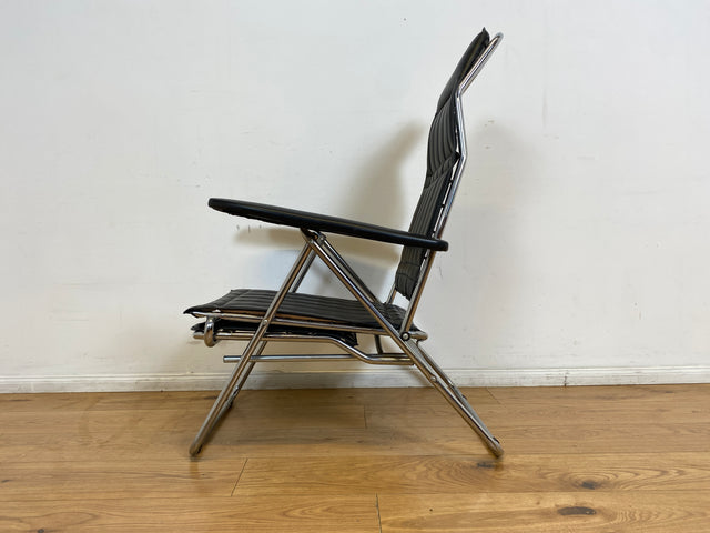 WMK I Hochwertiger italienischer 70er Jahre Designer Klappstuhl von Maule Marga in schwarzem Skai auf Chrom I Klappsessel Sessel Stuhl Liege Relax Sonnenliege Sun Chair Kunst Leder Space Age Vintage