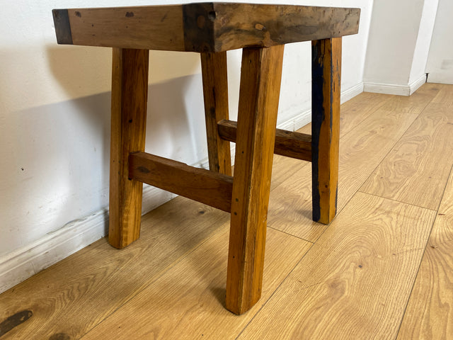 Boatwood by WMK I Besonders schöne kleine Bank aus altem Bootsholz in Originalfarben der Boote I Sitzbank Hocker Stuhl Sitz Küchenbank Holzbank Balkonbank Bench Treibholz Berlin Osnabrück Magdeburg