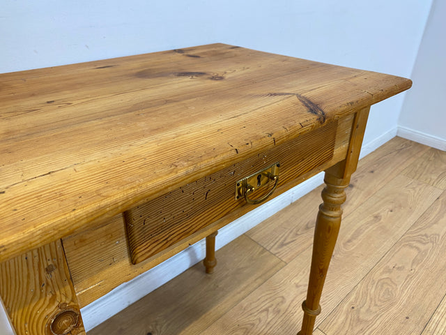 WMK # Hübsche kleine antike Kommode aus vollem Holz mit Schublade und gedrechselten Füßen und Messinggriff # Beistelltisch Flurkommode Konsole Konsolentisch Weichholz Biedermeier Jugendstil Vintage