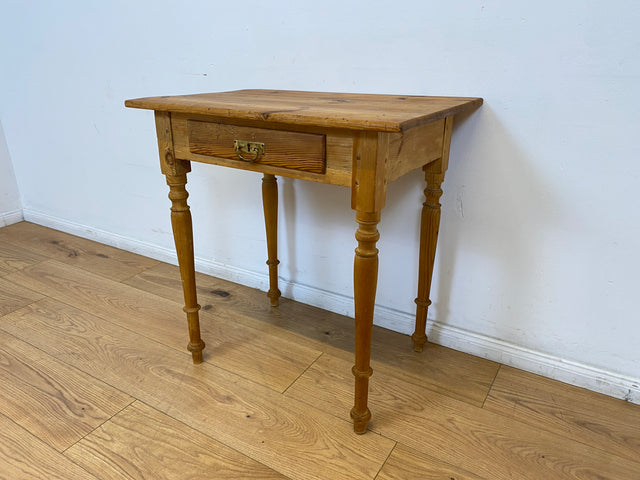 WMK # Hübsche kleine antike Kommode aus vollem Holz mit Schublade und gedrechselten Füßen und Messinggriff # Beistelltisch Flurkommode Konsole Konsolentisch Weichholz Biedermeier Jugendstil Vintage