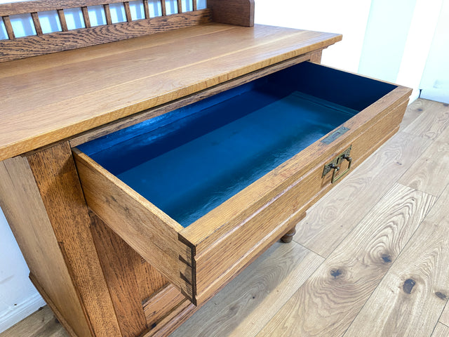 WMK I Besonders schöne, kleine dänische Jugendstil Anrichte aus vollem Eichenholz mit Aufsatz I Schrank Kommode Sideboard Wäschekommode Wickelkommode Antik Gründerzeit Vintage Berlin Leipzig Bayern