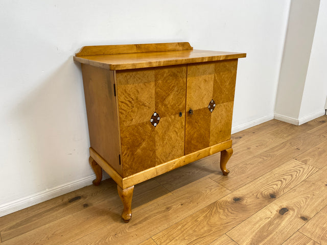 WMK # Besonders schöne & gut erhaltene kleine dänische antike Anrichte aus vollem Holz mit edlen Intarsien & Perlmutt Arbeiten # Schrank Kommode Sideboard Wäschekommode Jugendstil Chippendale Vintage