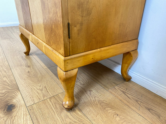 WMK # Besonders schöne & gut erhaltene kleine dänische antike Anrichte aus vollem Holz mit edlen Intarsien & Perlmutt Arbeiten # Schrank Kommode Sideboard Wäschekommode Jugendstil Chippendale Vintage