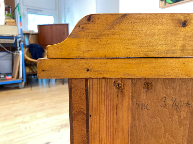 WMK # Besonders schöne & gut erhaltene kleine dänische antike Anrichte aus vollem Holz mit edlen Intarsien & Perlmutt Arbeiten # Schrank Kommode Sideboard Wäschekommode Jugendstil Chippendale Vintage