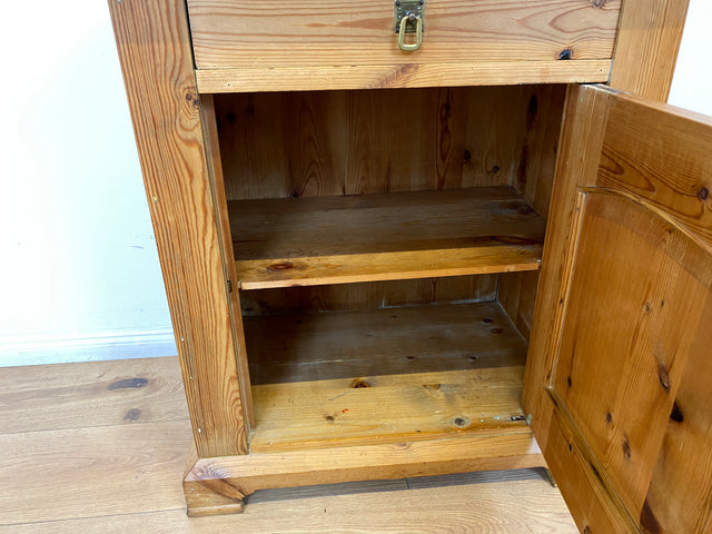 WMK Hübsche kleine dänische antike Kommode aus vollem Holz mit Marmor Auflage, Schublade und Messinggriffen # Marmorkommode Flurkommode Waschtisch Ablage Wickelkommode Weichholz Jugendstil Vintage