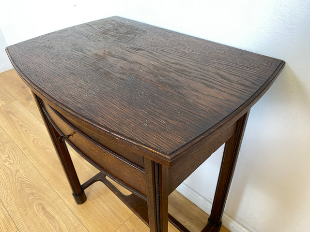 WMK # Formschöne und sehr gut erhaltene kleine dunkle antike Kommode aus vollem Holz mit abschließbaren Schubladen # Beistelltisch Nähkommode Flurkommode Schränkchen Telefontisch Jugendstil Vintage