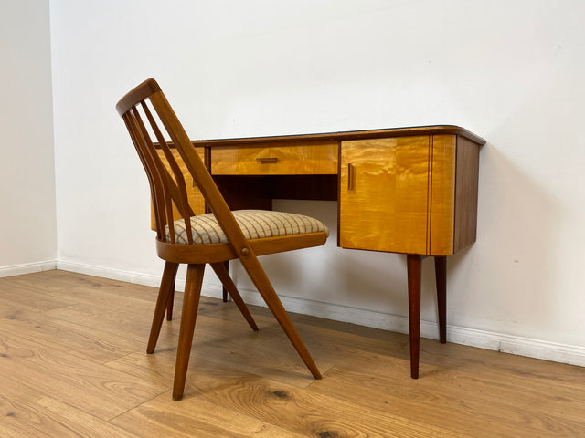 WMK Formschöner und sehr gut erhaltener kleiner Mid-Century Schminktisch von VEB Heidenau mit abnehm. Glasauflage # Frisierkommode Schreibtisch Desk Sekretär Dominia Rockabilly Vintage Retro 50er 60er