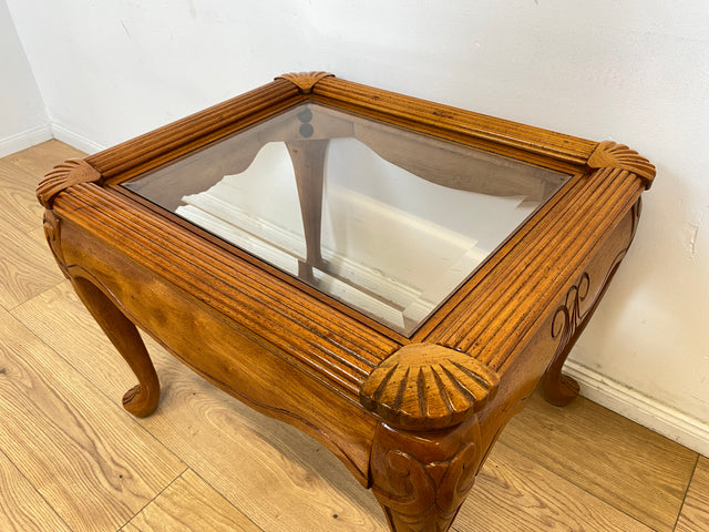 WMK # Wunderschöner, hochwertiger und sehr gut erhaltener kleiner Vintage Couchtisch in antikem Stil, massiv & handverziert # Beistelltisch Wohnzimmertisch Glastisch Coffee Table Chippendale Stilmöbel