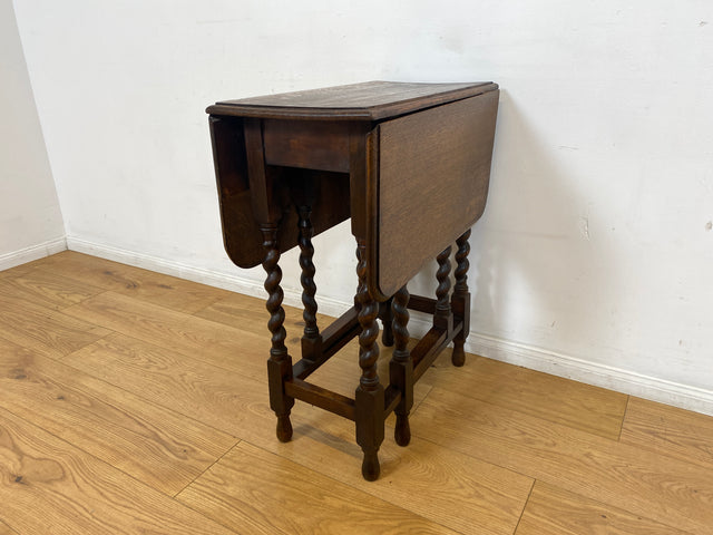 WMK # Niedlicher kleiner antiker Klapptisch aus Dänemark aus Eichenholz , praktisch und gut erhalten I niedriger Esstisch Salontisch Beistelltisch Konsole Spieletisch Table Vintage Berlin Bernau Köln