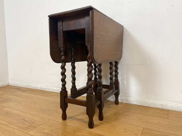 WMK # Niedlicher kleiner antiker Klapptisch aus Dänemark aus Eichenholz , praktisch und gut erhalten I niedriger Esstisch Salontisch Beistelltisch Konsole Spieletisch Table Vintage Berlin Bernau Köln