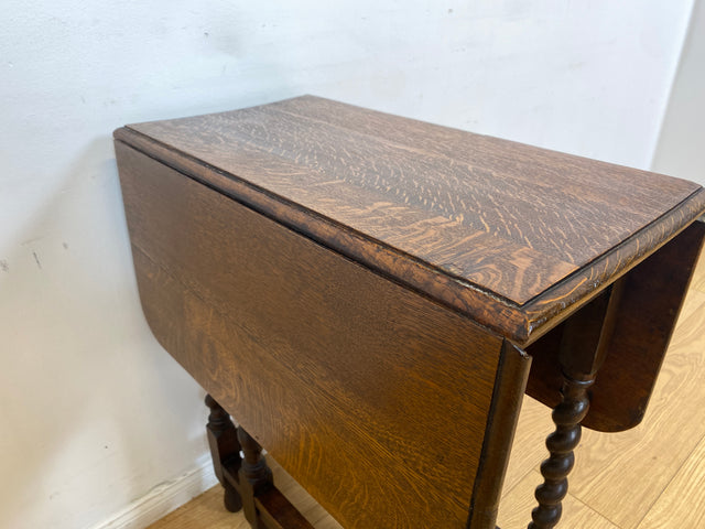 WMK # Niedlicher kleiner antiker Klapptisch aus Dänemark aus Eichenholz , praktisch und gut erhalten I niedriger Esstisch Salontisch Beistelltisch Konsole Spieletisch Table Vintage Berlin Bernau Köln