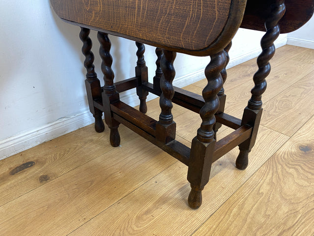 WMK # Niedlicher kleiner antiker Klapptisch aus Dänemark aus Eichenholz , praktisch und gut erhalten I niedriger Esstisch Salontisch Beistelltisch Konsole Spieletisch Table Vintage Berlin Bernau Köln