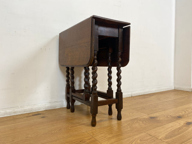 WMK # Niedlicher kleiner antiker Klapptisch aus Dänemark aus Eichenholz , praktisch und gut erhalten I niedriger Esstisch Salontisch Beistelltisch Konsole Spieletisch Table Vintage Berlin Bernau Köln