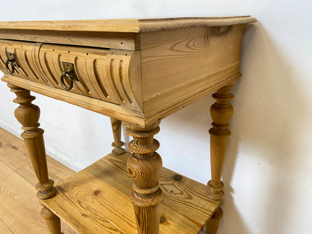 WMK I Wunderschöner kleiner antiker Nähtisch I Vollholz mit Schubladen und handgedrechselten Füßen I Nähkommode Kommode Beistelltisch Flurkommode Weichholz Biedermeier Vintage Berlin Regensburg Bremen