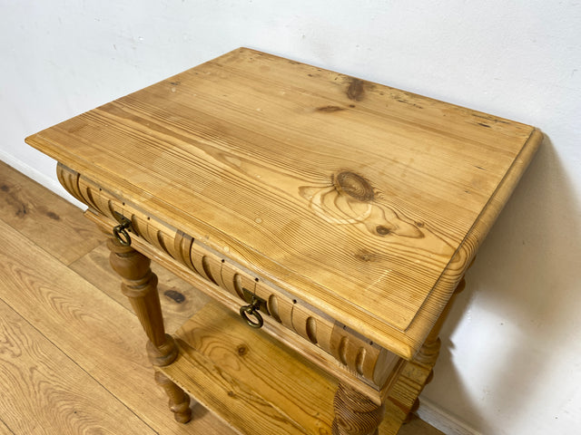 WMK I Wunderschöner kleiner antiker Nähtisch I Vollholz mit Schubladen und handgedrechselten Füßen I Nähkommode Kommode Beistelltisch Flurkommode Weichholz Biedermeier Vintage Berlin Regensburg Bremen