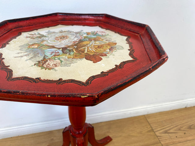 WMK # Wunderschöner und gut erhaltener kleiner runder skandinavischer Stilmöbel Beistelltisch in Rot mit floralem Bild handbemalt # Tischchen Couchtisch Ablage Blumentisch Blumensäule Vintage 60er