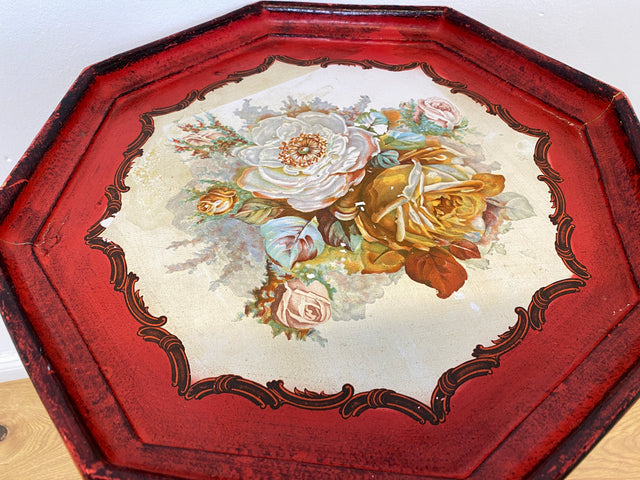 WMK # Wunderschöner und gut erhaltener kleiner runder skandinavischer Stilmöbel Beistelltisch in Rot mit floralem Bild handbemalt # Tischchen Couchtisch Ablage Blumentisch Blumensäule Vintage 60er