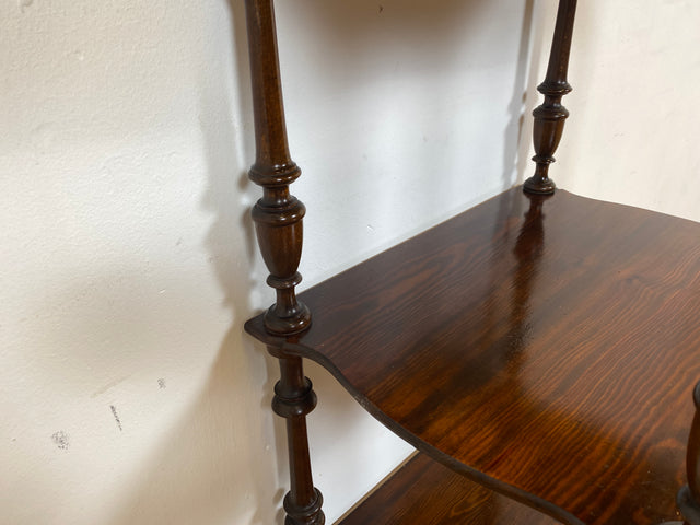 WMK I Elegantes und sehr filigranes kleines antikes Regal aus Dänemark, Vollholz mit feinen Drechslerarbeiten I Holzregal Bücherregal Küchenregal Säulenregal Gründerzeit Vintage Berlin Bonn Regensburg