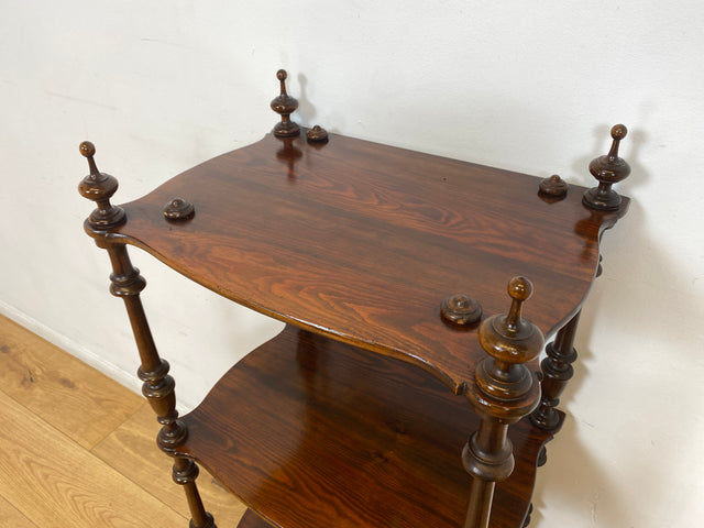 WMK I Elegantes und sehr filigranes kleines antikes Regal aus Dänemark, Vollholz mit feinen Drechslerarbeiten I Holzregal Bücherregal Küchenregal Säulenregal Gründerzeit Vintage Berlin Bonn Regensburg