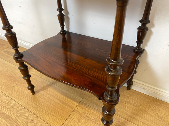 WMK I Elegantes und sehr filigranes kleines antikes Regal aus Dänemark, Vollholz mit feinen Drechslerarbeiten I Holzregal Bücherregal Küchenregal Säulenregal Gründerzeit Vintage Berlin Bonn Regensburg