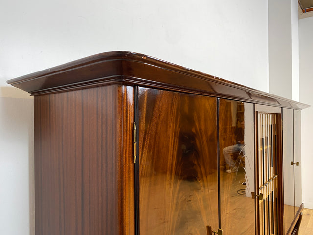 WMK I Besonders schöner dunkler & langer Mid-Century Wohnzimmerschrank mit Vitrine, Bar & Schubladen I Schrank Highboard Sideboard Anrichte Vintage 50er 6er Rockabilly Berlin Leipzig Stuttgart Bremen