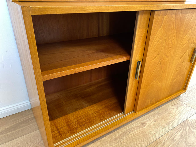 WMK # Stilvoller & gut erhaltener modularer 60er Jahre Designer Bücherschrank v. Bruno Knoblauch für VEB Hellerau # Bücherregal Büchervitrine Highboard Vitrine Regal Barschrank Mid-Century DDR Vintage