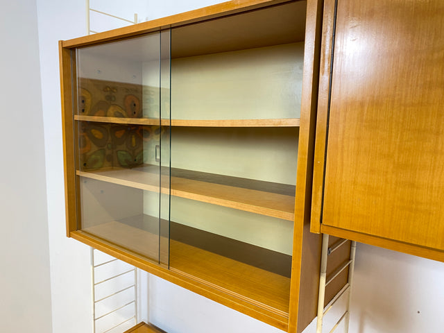 WMK I Kultiges modulares DDR Stringregal Babett aus 1970 mit Vitrine & Kommoden I Regalsystem Leitermöbel String Regal Bücherregal Bücherschrank Regalwand Sideboard Mid-Century Vintage VEB 60er 70er