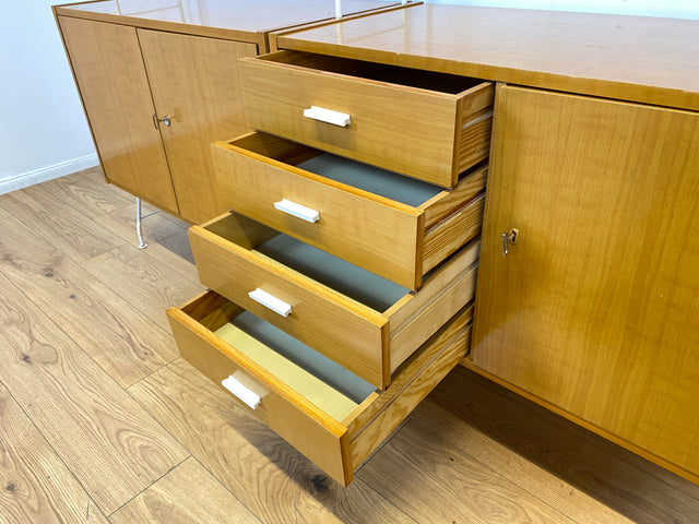 WMK I Kultiges modulares DDR Stringregal Babett aus 1970 mit Vitrine & Kommoden I Regalsystem Leitermöbel String Regal Bücherregal Bücherschrank Regalwand Sideboard Mid-Century Vintage VEB 60er 70er