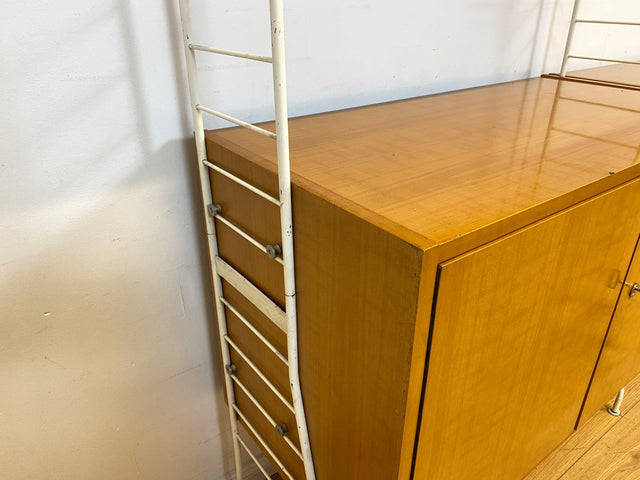 WMK I Kultiges modulares DDR Stringregal Babett aus 1970 mit Vitrine & Kommoden I Regalsystem Leitermöbel String Regal Bücherregal Bücherschrank Regalwand Sideboard Mid-Century Vintage VEB 60er 70er